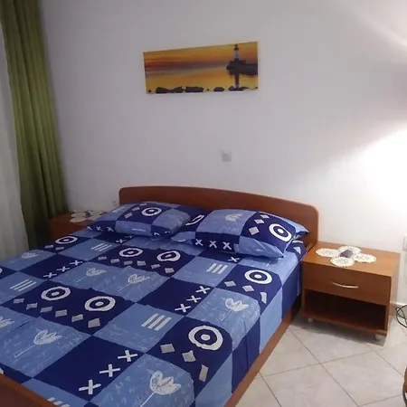 アパート Soljacic